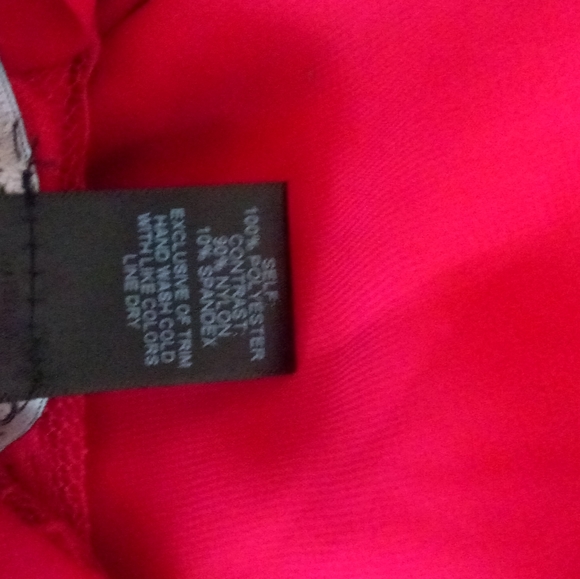 No Strings Attached M Red Blouse Top - Picture 4 of 6